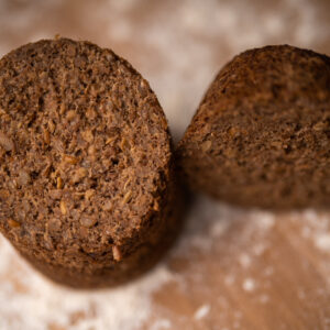 Schwarzbrot (Di bis Sa)